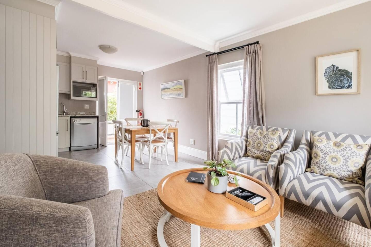 סטלנבוש Bonne Esperance Studio Apartments מראה חיצוני תמונה
